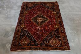 A QASHQAI WOOL RUG (237 x 154cm)