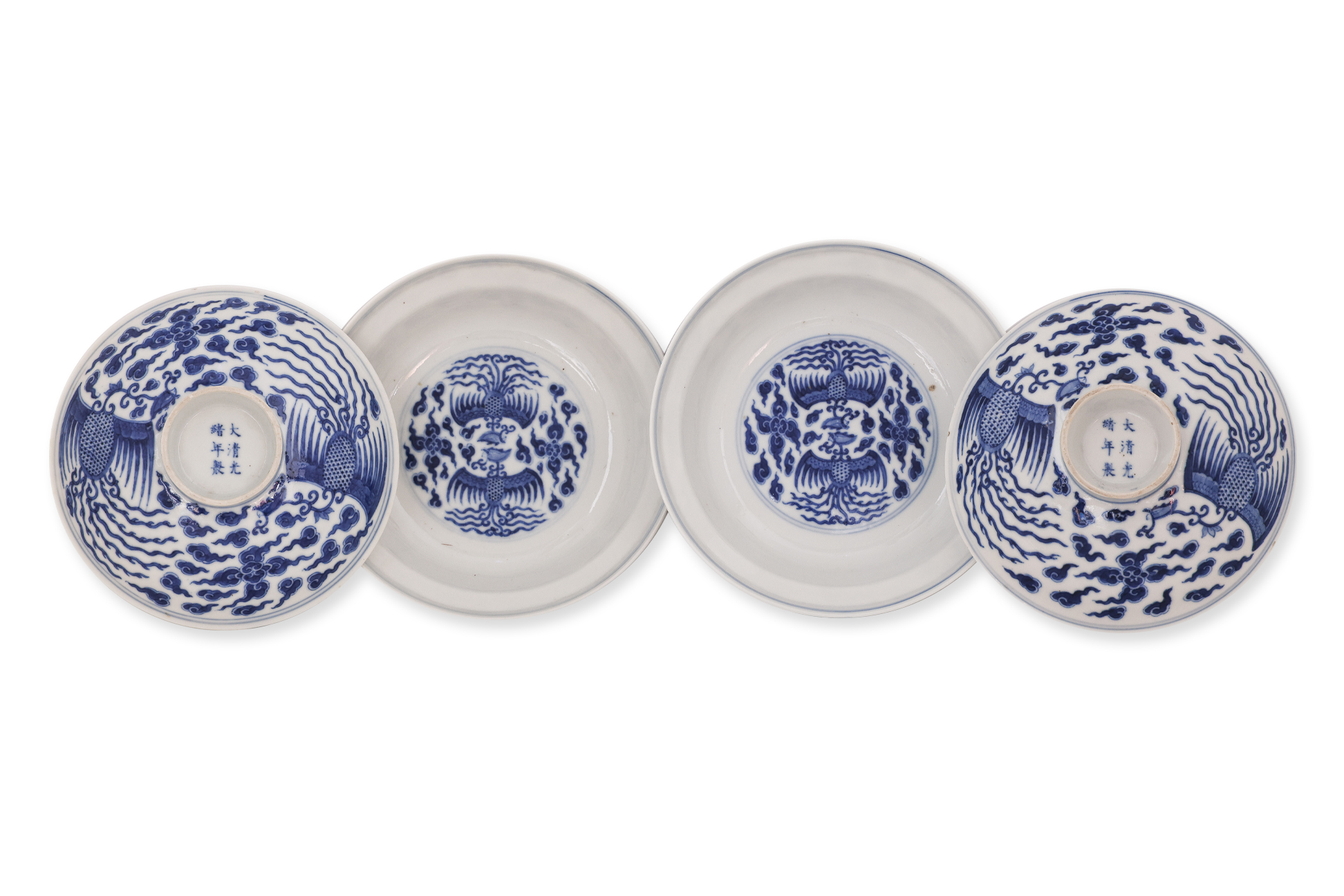A PAIR OF BLUE AND WHITE PORCELAIN PHOENIX BOWLS AND COVERS