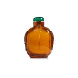 AN AMBER GLASS SNUFF BOTTLE