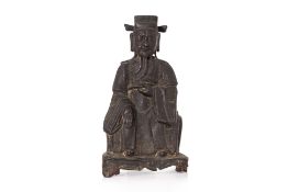 A SEATED BRONZE FIGURE OF GUANDI