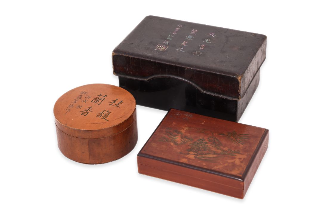 A GROUP OF THREE BOXES AND COVERS - Image 1 of 4