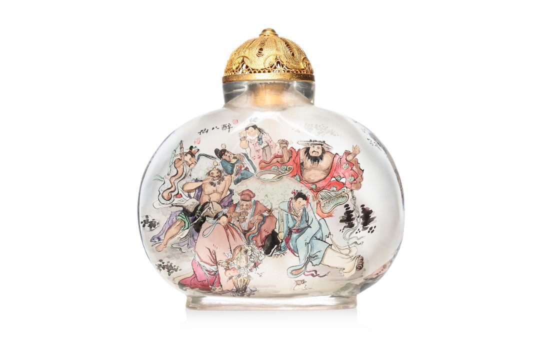 A LARGE INSIDE PAINTED GLASS SNUFF BOTTLE - Image 2 of 4