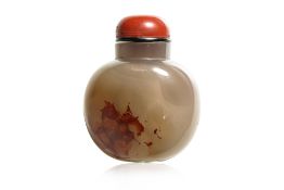 A DENDRITIC AGATE SNUFF BOTTLE