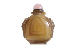 AN AGATE SNUFF BOTTLE