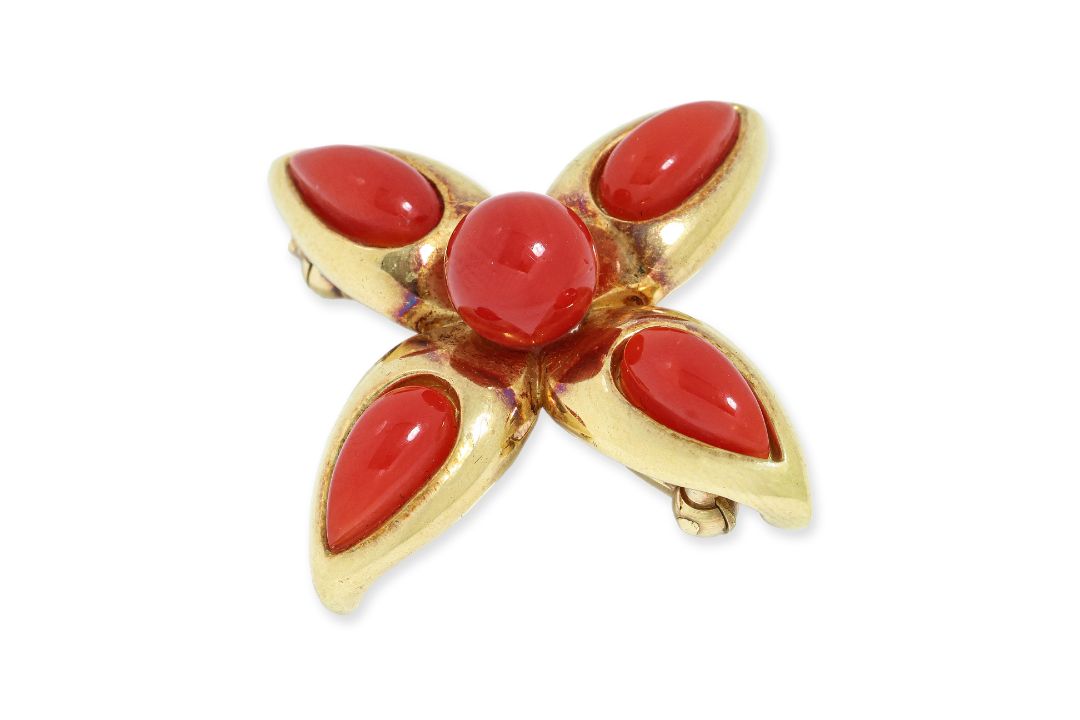 A DUAL USE CORAL PENDANT/BROOCH - Image 2 of 2