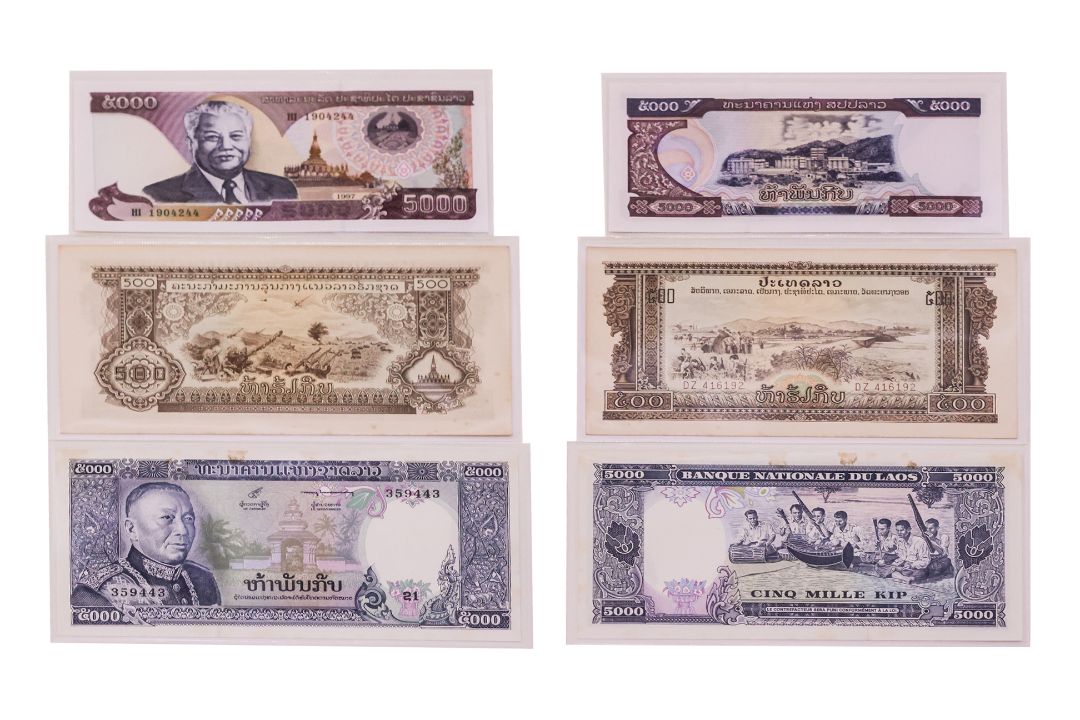 A LARGE COLLECTION OF WORLD BANKNOTES - Image 12 of 21