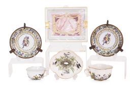 A GROUP OF EUROPEAN PORCELAIN OBJECTS