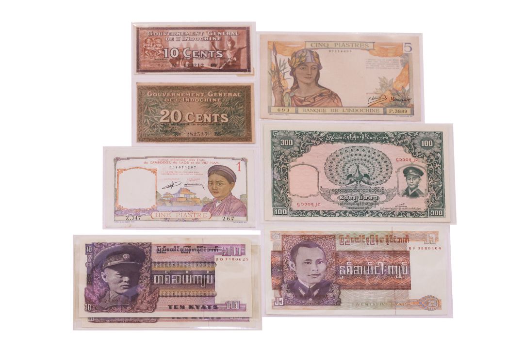A LARGE COLLECTION OF WORLD BANKNOTES - Image 11 of 21