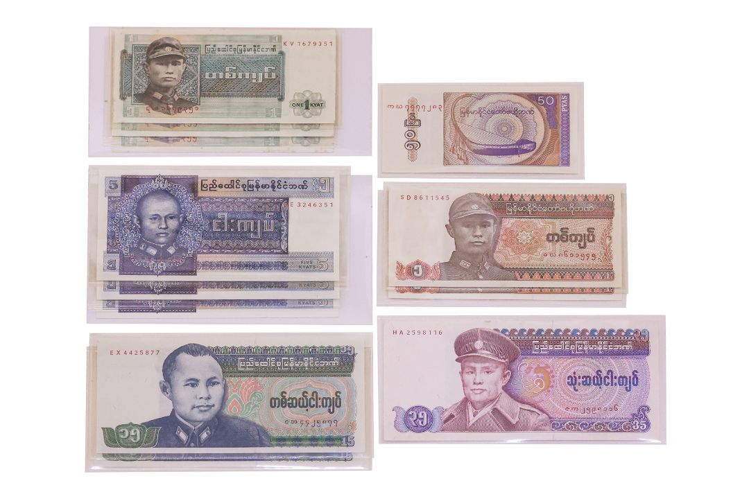 A LARGE COLLECTION OF WORLD BANKNOTES - Image 10 of 21