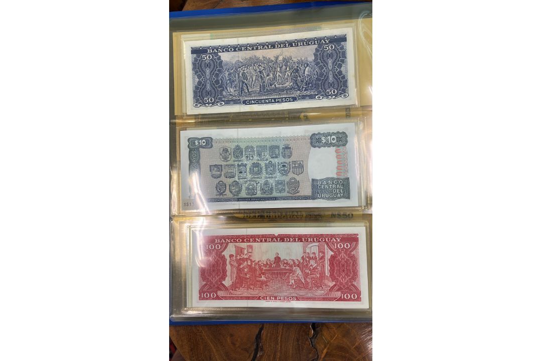 A LARGE COLLECTION OF WORLD BANKNOTES - Image 18 of 21