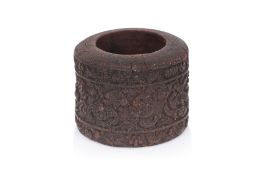 A COMPOSITE CHENXIANGMU (AGARWOOD) 'BATS' THUMB RING