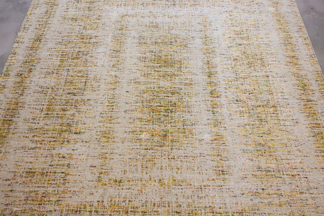 A CONTEMPORARY MULTI-COLOURED WOOL RUG (297 x 242cm) - Image 2 of 3