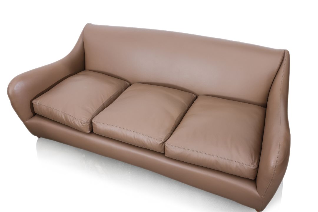 A MATTHEW HILTON 'BALZAC' THREE SEATER SOFA - Image 3 of 9