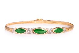 A JADEITE AND DIAMOND BRACELET