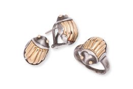 TIFFANY & CO - A GOLD AND SILVER SCARAB RING AND MATCHING EARRINGS