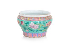 A FAMILLE ROSE TURQUOISE GROUND SPITTOON