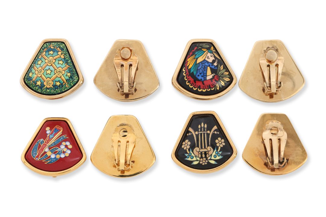 HERMES - A GROUP OF FOUR ENAMEL CLIP ON EARRINGS - Image 2 of 3