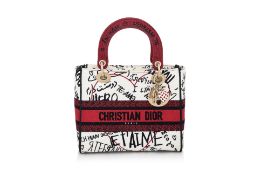 CHRISTIAN DIOR - A LIMITED EDITION DIOR LADY D-LITE DIORAMOUR GRAFFITI BAG