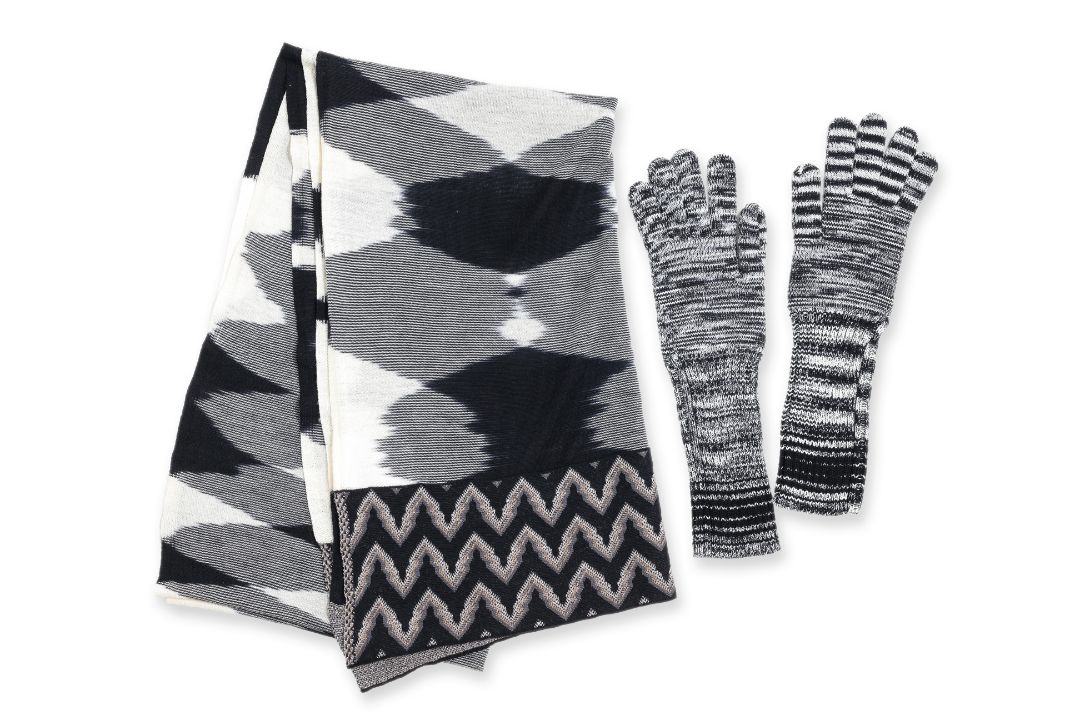 MISSONI - AN ASSORTMENT OF BLACK AND WHITE ACCESSORIES - Image 3 of 3