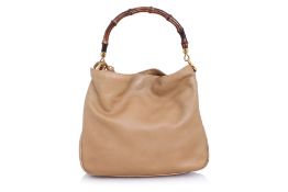GUCCI - A BAMBOO HANDLE SHOULDER BAG