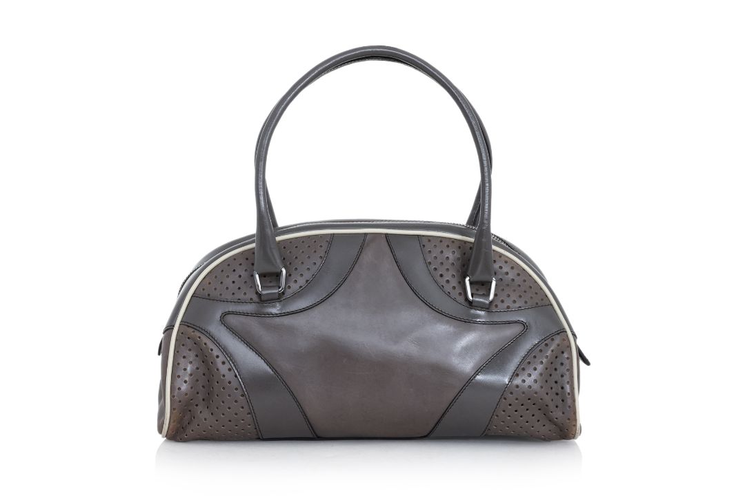 PRADA - A GREY VITELLO BOWLER BAG - Image 3 of 3