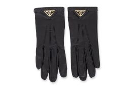 PRADA - A PAIR OF BLACK LEATHER GLOVES