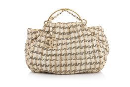 CHANEL - A TWEED BOUCLE KNITTING BAG
