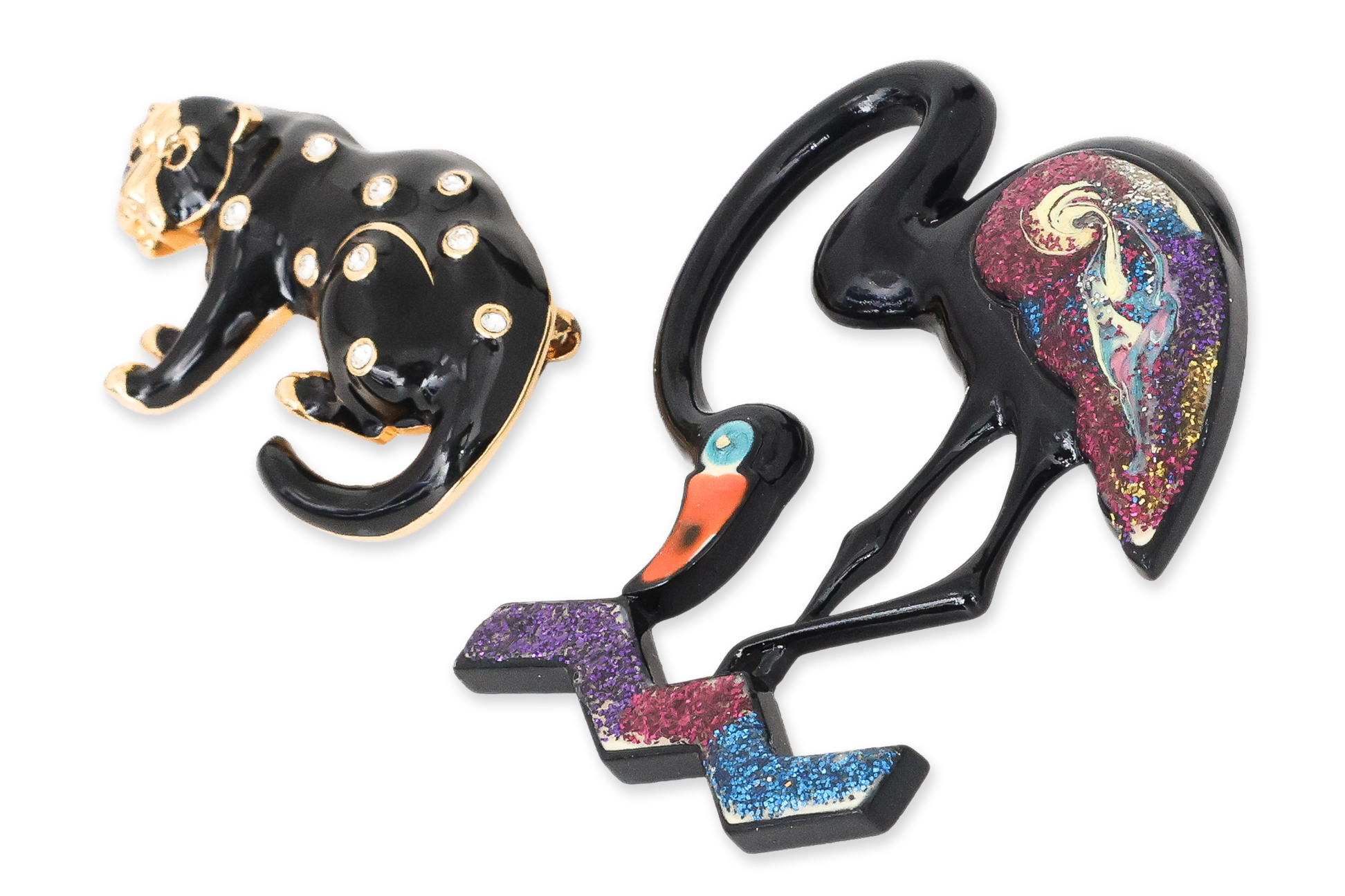 ASSORTED DESIGNERS - THREE CLIP-ON EARRINGS AND TWO BROOCHES - Image 3 of 3