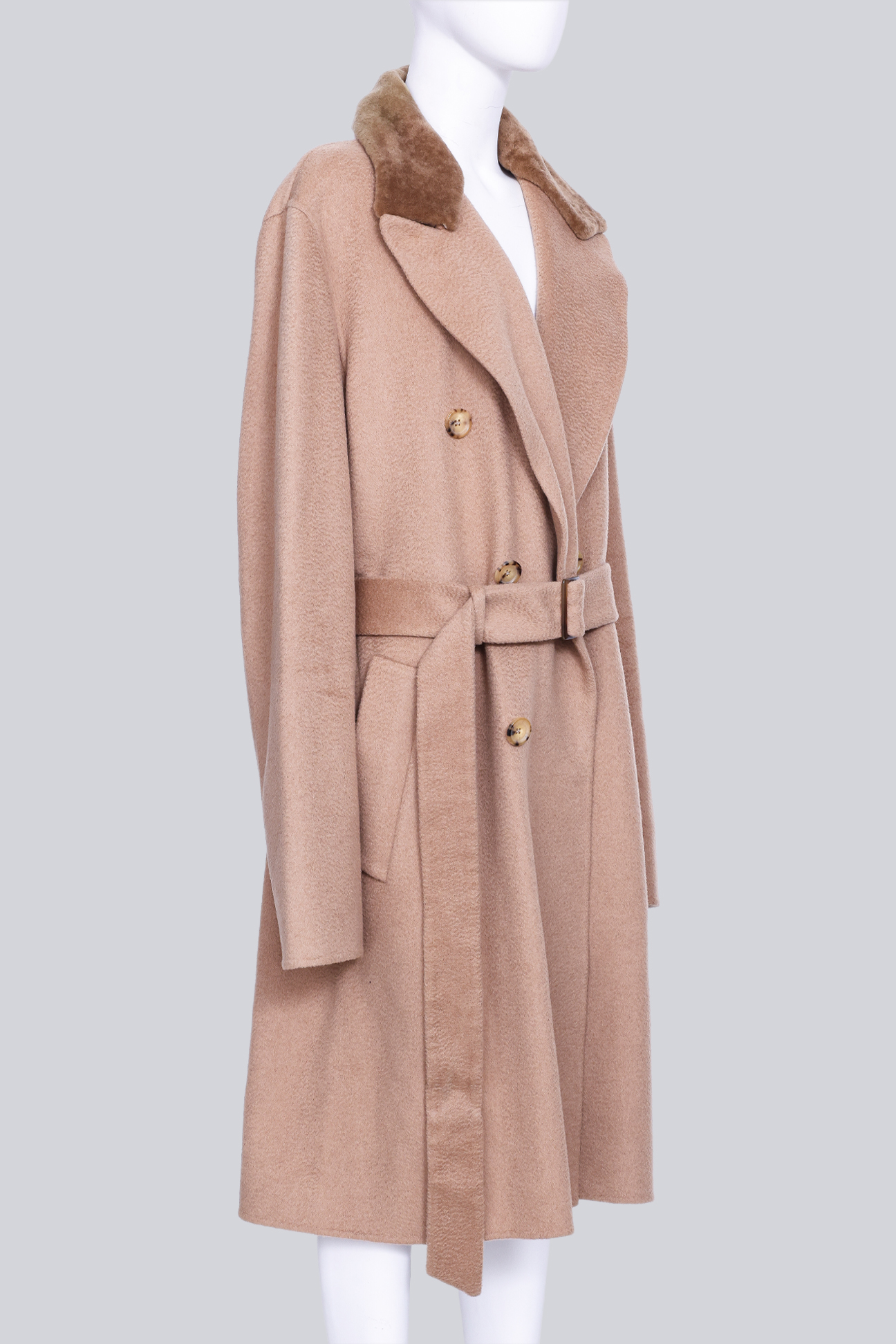 LOUIS VUITTON - A TRENCH COAT - Image 2 of 3