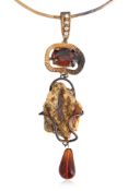 EMANUEL UNGARO - A GOLD-TONE SCULPTURAL NECKLACE (2)
