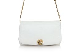 JUDITH LEIBER - A WHITE LEATHER HANDBAG
