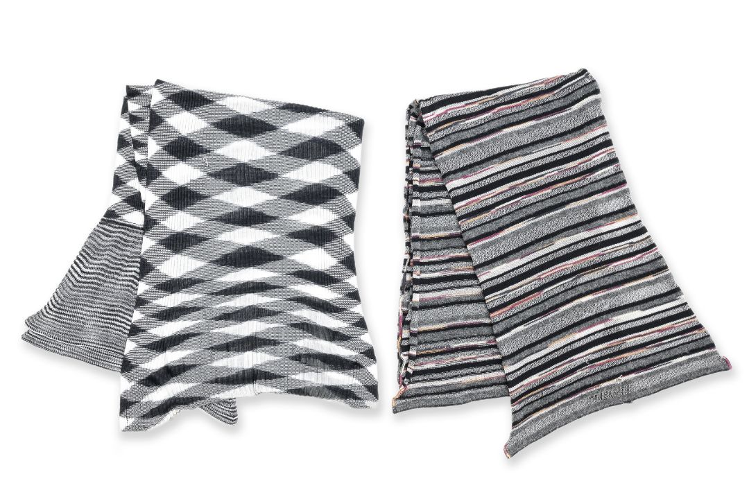 MISSONI - AN ASSORTMENT OF BLACK AND WHITE ACCESSORIES - Image 2 of 3