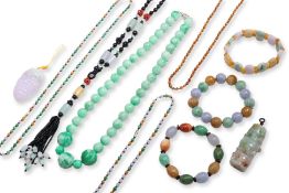 A GROUP OF STONE JEWELLERY (10)