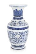 A LARGE BLUE WHITE AND RED UNDERGLAZE PORCELAIN VASE