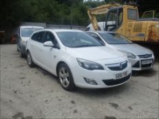 11/61 VAUXHALL ASTRA SRI CDTI 1686cc 6 Spd Manual Diesel Estate (White), SD61YDE