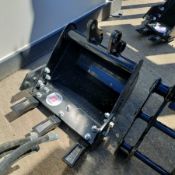 MINI DIGGER BUCKET UNUSED