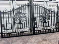 PR OF UNUSED 7FT TREE PATTERN GATES 71 INCHES RISI