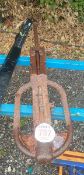 BEAD BREAKER *** LOCATED OFFSITE TQ12. This lot is