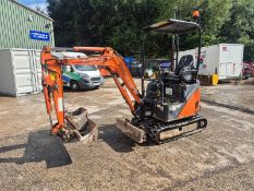 HITACHI ZAXIS 17U MINI DIGGER 2015 C.W 2 BUCKETS 3