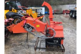 UNUSED TRACTOR MOUNTED PTO WOOD CHIPPER ROLLER FEE