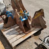PALLET OF BUCKETS *** Direct From GAP ***