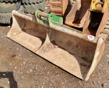 STRICKLAND GRADING BUCKET *** Direct From GAP ***