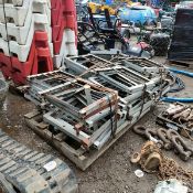 PALLET OF FRAMES *** Direct From GAP ***