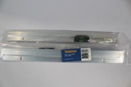 Twenty Taskar Heavy Duty Hangers - 300mm.