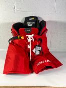 A pair of Bauer Supreme 3s Pro Hockey Pants (SR-M).