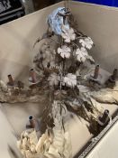 A Chelsom 9 Bulb Decorative Bronze Effect Leaf Chandelier.