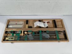 Mitutoyo Series 141-122 Inside Micrometer with Interchangeable Rods - Pre-owned (latches on case dam