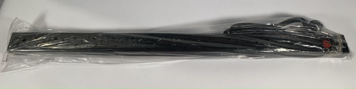 Vertical Switched UK PDU W 16 Port Extension Lead,13A, Fused 3M, Max Power 3250W, Sealed As New (HLP