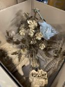 A Chelsom 9 Bulb Decorative Brass Effect Leaf Chan