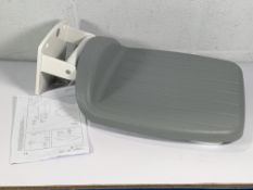 A Pressalit Value R1600 Fixed Height Folding Showe